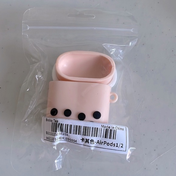 NWT - AirPod case - Picture 2 of 5